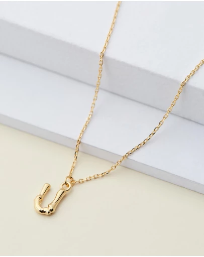 Zahar - Letter U Necklace