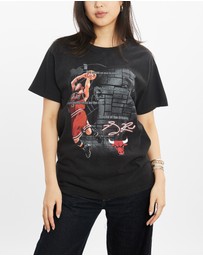Vintage by The Real Deal - Pre Loved - Vintage NBA Chicago Bulls Derrick Rose Tee
