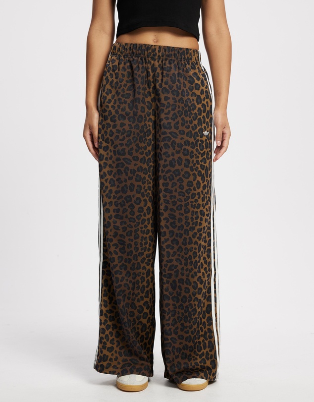 adidas Originals - Originals Wide Leg Satin Pants in Leopard