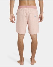 Billabong - Mens Good Times Layback 16