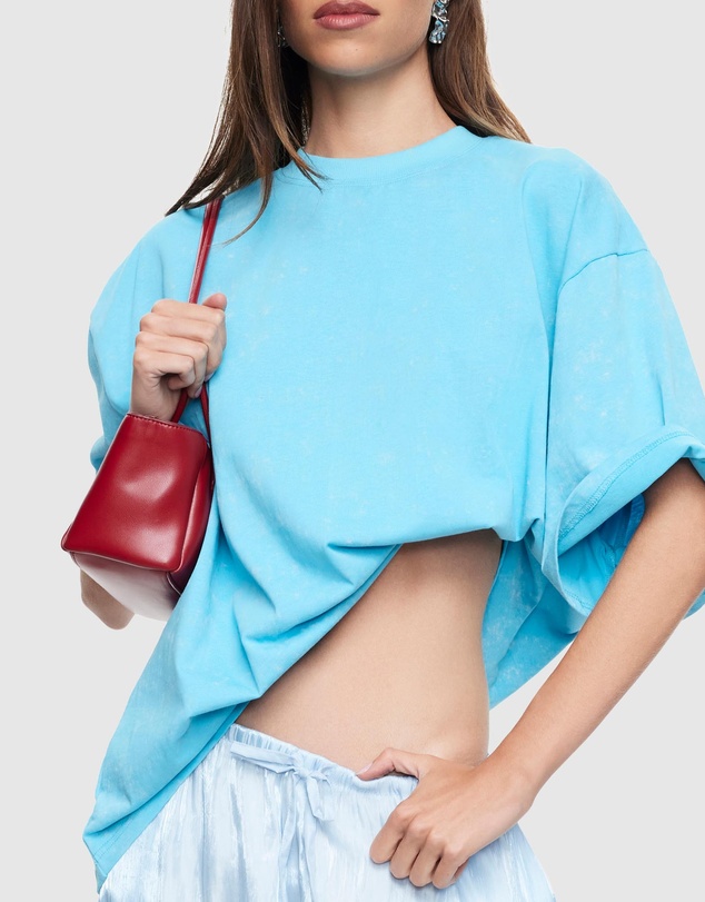 Lioness - Muse Tee