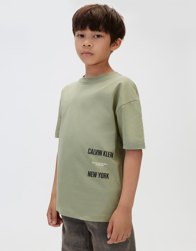 Calvin Klein Jeans - Boys Interest Placement T-Shirt