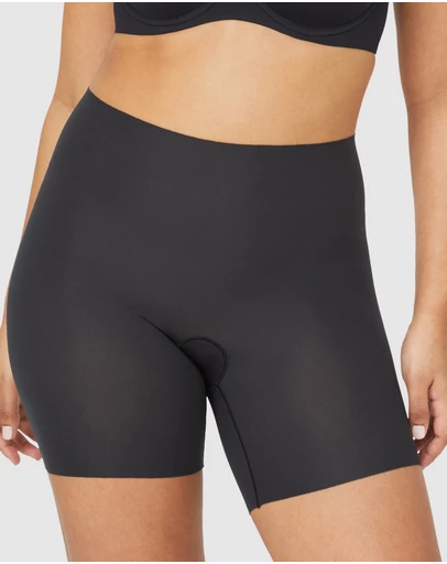 Nancy Ganz - Body Smart Waisted Shorts