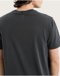 Kiss Chacey - Prairie Dual Curved Tee