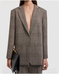 Aeron - Mercedes Blazer