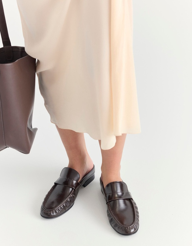 La Tribe - Naomi Mules
