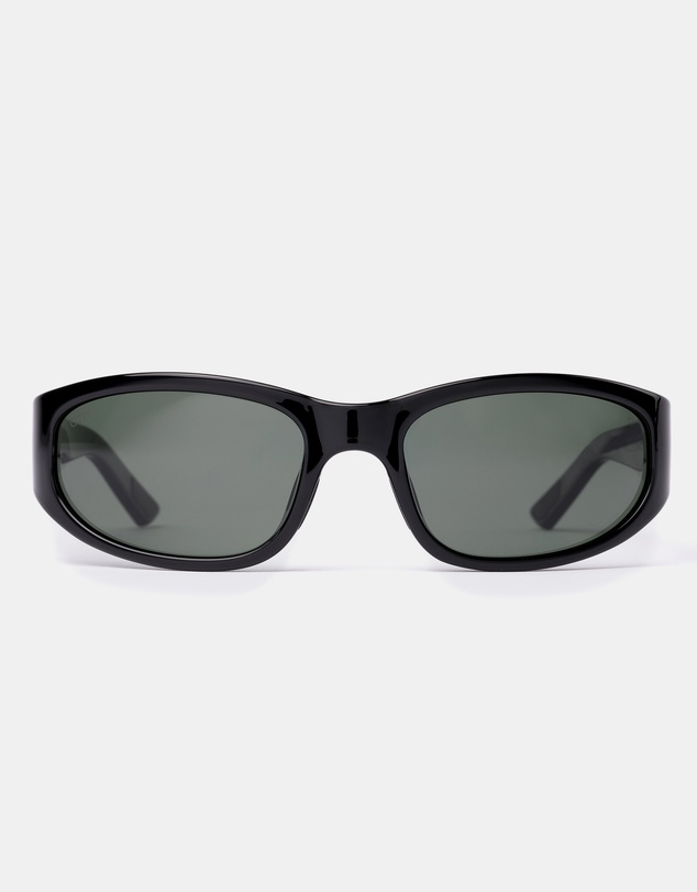 Otis - Blur - Polarised