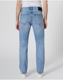 Neuw - Ray Straight Estrada Jeans