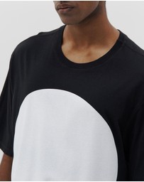 Bassike - slouch fit dot t.shirt