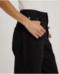Atmos&Here - Milla Straight Leg Jeans
