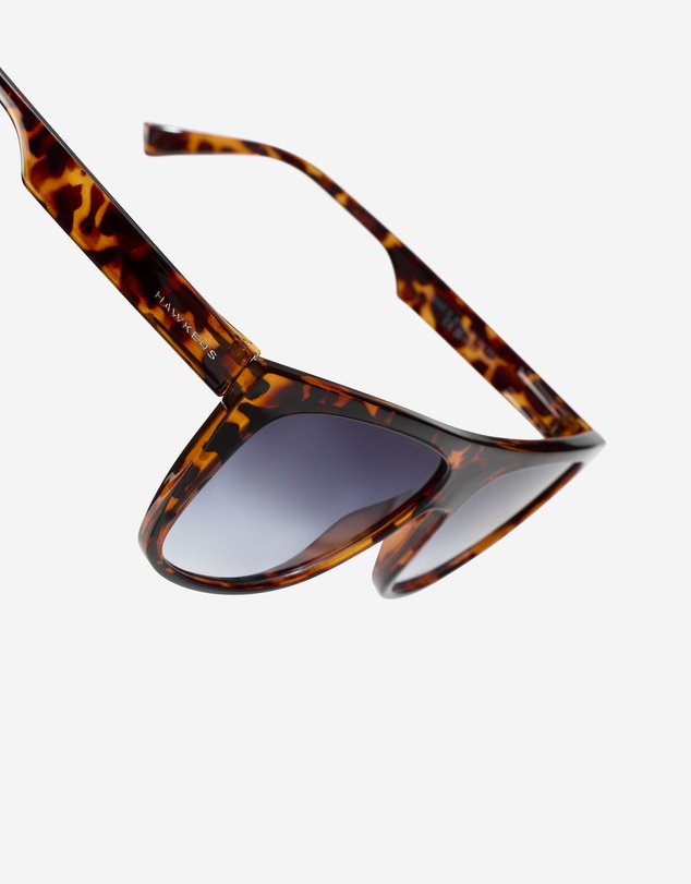 Hawkers Co - Hawkers - Runway - carey indigo  Sunglasses for Men and Women UV400
