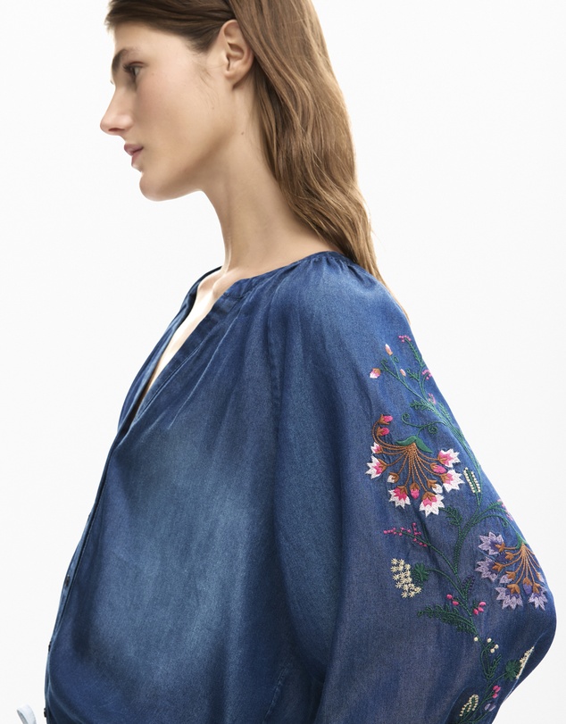 Desigual - Embroidered lantern blouse