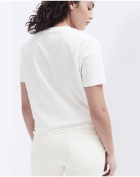 UNISON - The Classic Crew Tee