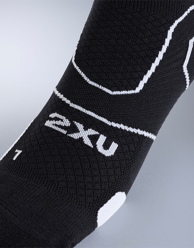 2XU - VECTR Light Cushion Crew Socks