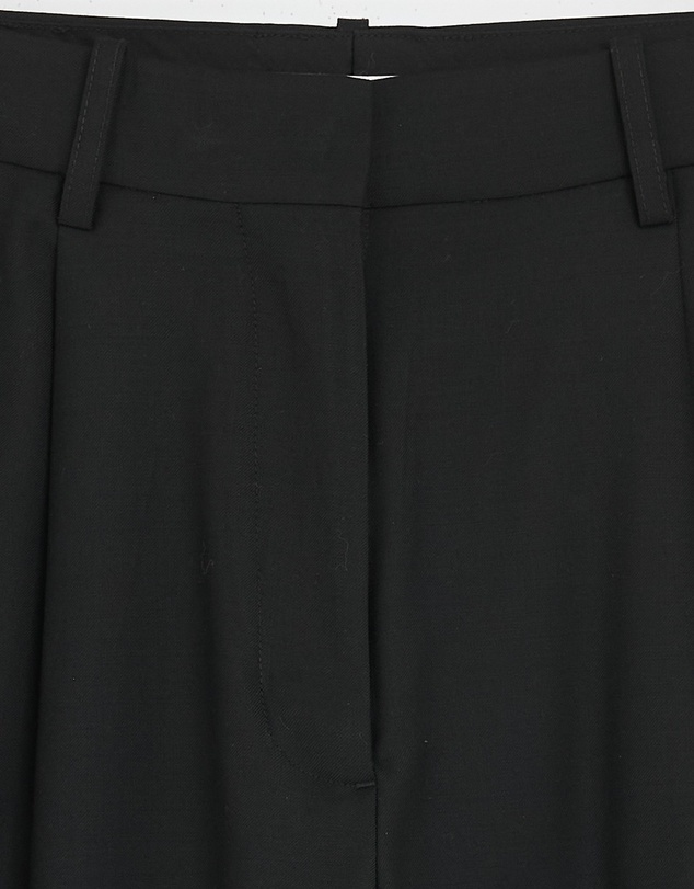 Revibe - Repaired Assembly Label Wool Womens Shorts