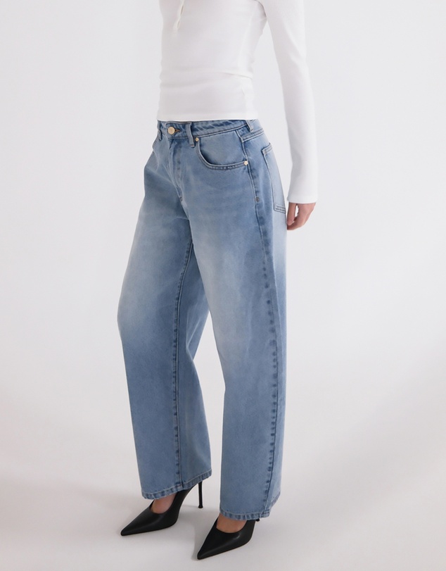 Abrand - 95 Barrel Crop Jeans - ICONIC EXCLUSIVE