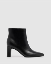 Nine West - Yevy
