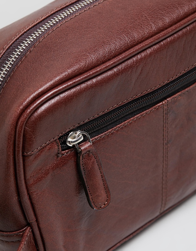 Staple Superior - George Leather Washbag