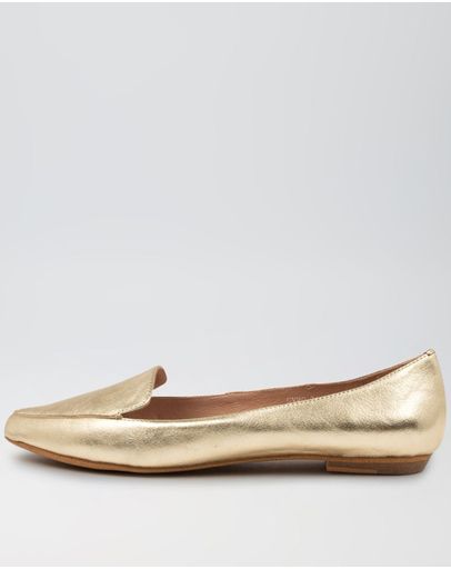 PALE GOLD