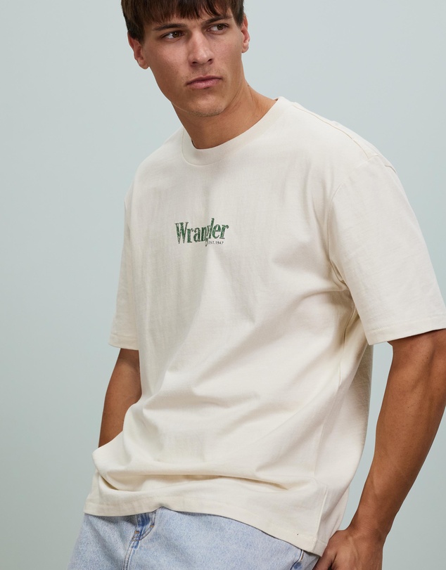 Wrangler - Baggy Model Tee