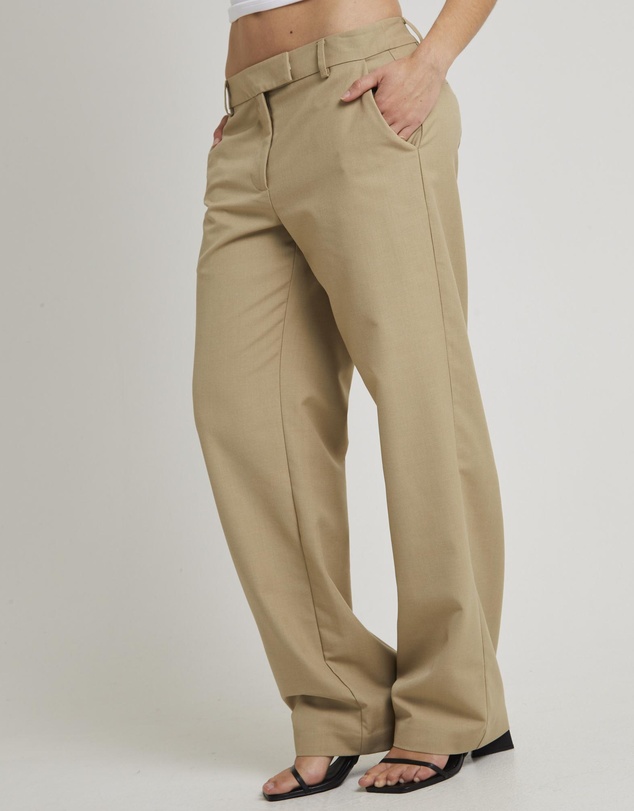 Alice In The Eve - Sloane Tailored Mid-Rise Pant