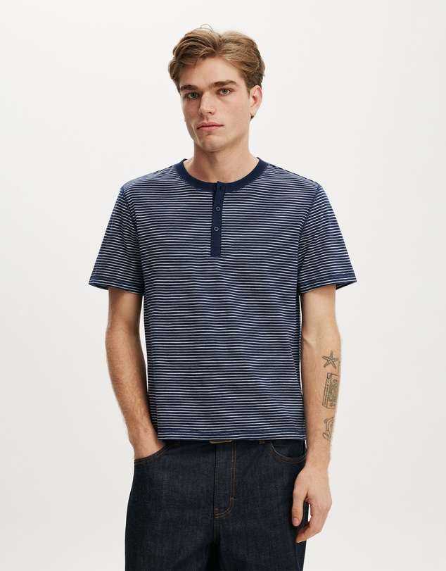 Cotton On - Fitted Henley T-Shirt