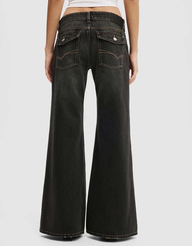 Cotton On - Ultra Low Flare Jeans