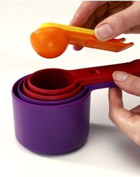 Joseph Joseph - Nest™ Measure 8-piece Measuring Cup Set (Multicolour)