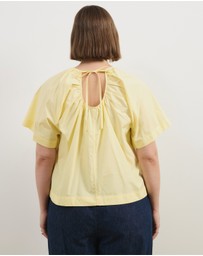 Atmos&Here Curvy - Tirsa Cotton Gathered SS Top