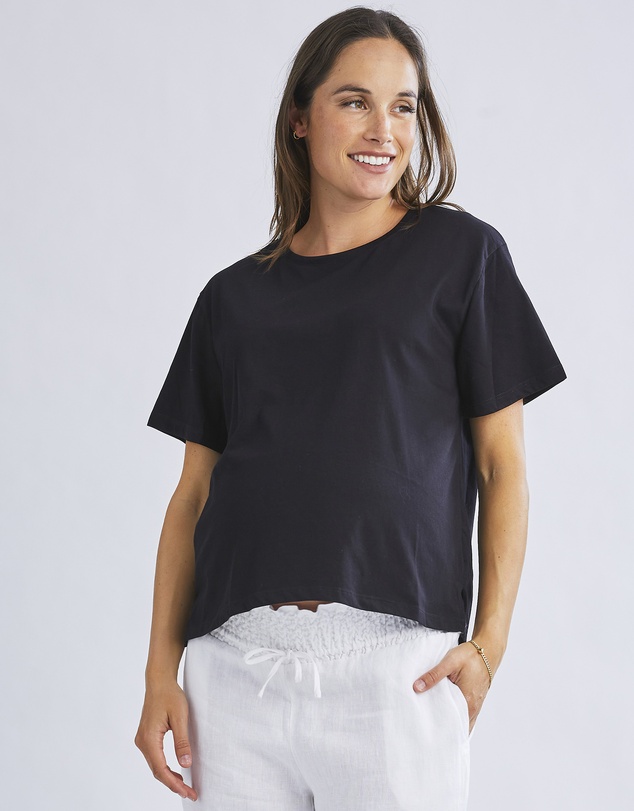 Angel Maternity - Versatile and Comfortable Maternity Cotton Tee in Black