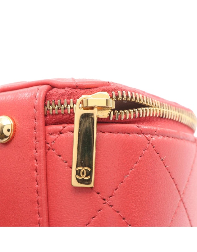 Pre-Loved by Azura Reborn - Pre-Loved CC Quilted Lambskin Chic Riviera Top Handle Vanity Case
