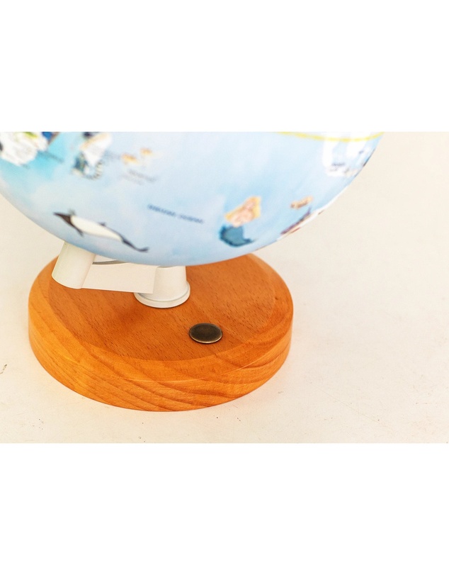 Wonderstuff - Wildlife World Globe