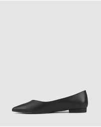 Verali - Hickory Point Toe Flats