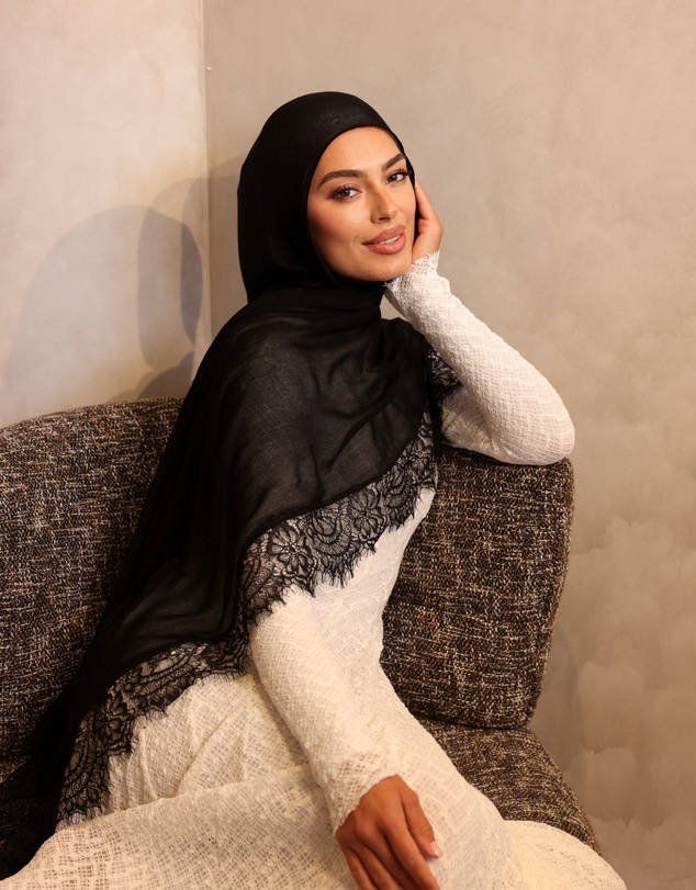 Mod Squad - Lace trim modal hijab - Midnight