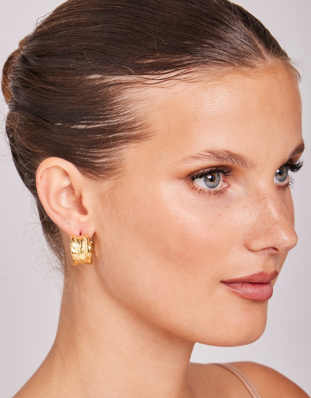 Zoe Olivia - Waterproof Textured Stud Hoops