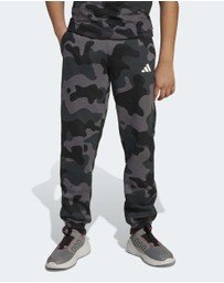 adidas Sportswear - Seasonal Essentials Camo Fleece Pant Kids