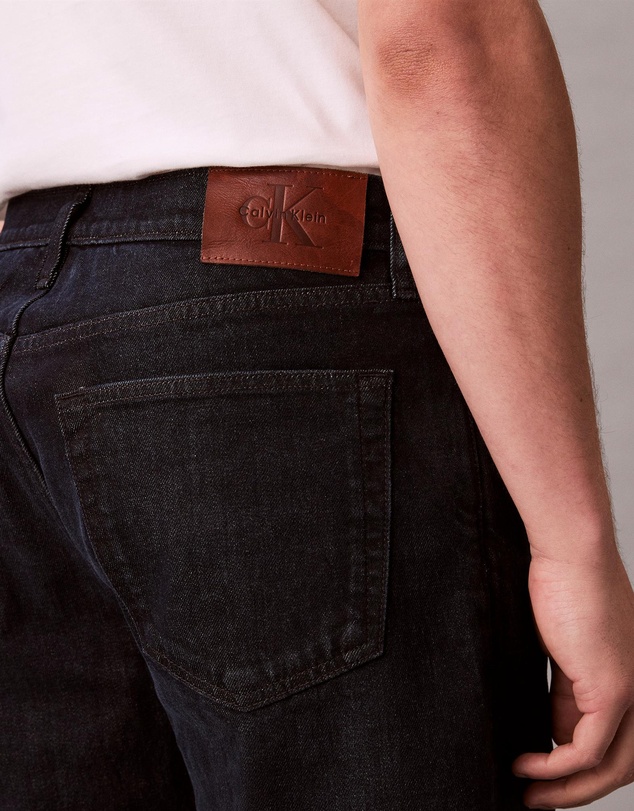 Calvin Klein Jeans - Standard Straight Fit Jeans