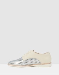 Rollie - Derby Punch Shoe