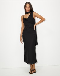 Dazie - Esme Chiffon Neck Scarf Midi Dress