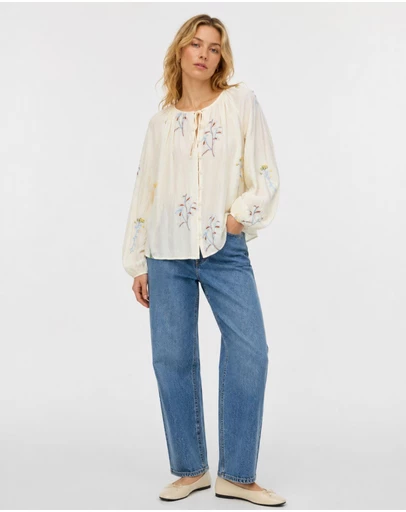 Vero Moda - Lina Embroidered Top