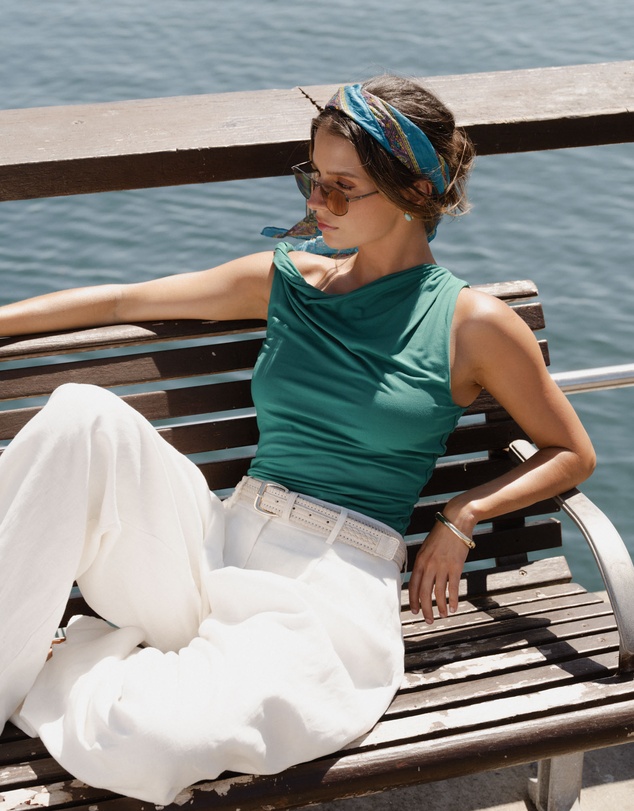 Forcast - Cici Bamboo Twist Shoulder Top