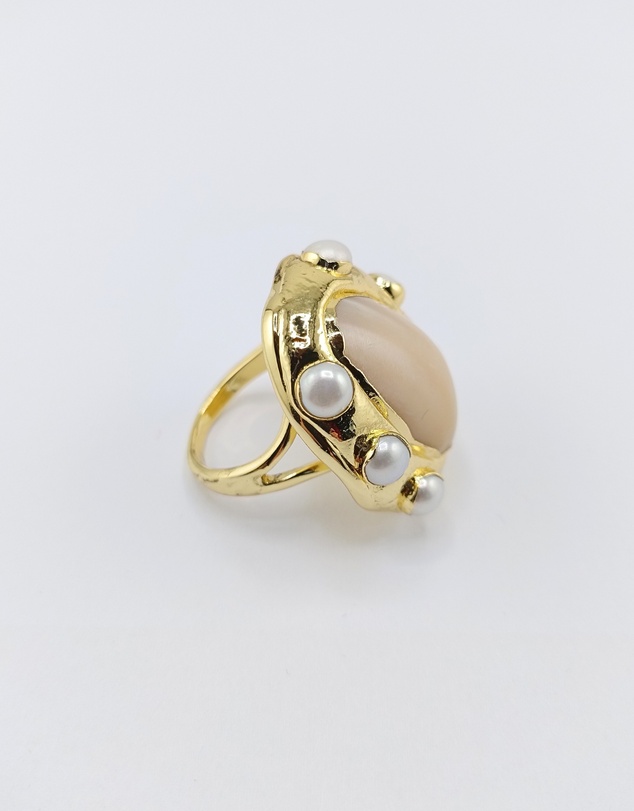 Miz Casa and Co - Amy Ring
