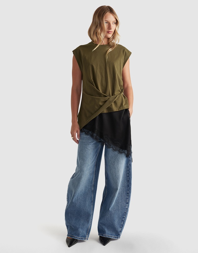 Decjuba - Rachel Twist Detail Top