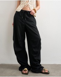 TOPSHOP - Camo Cargo Trousers