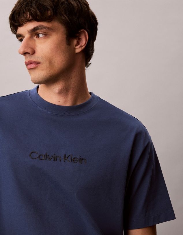 Calvin Klein - Standard Logo Relaxed Tee