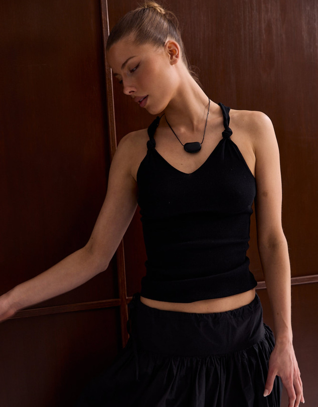 Style Addict - Elara Knot Tank