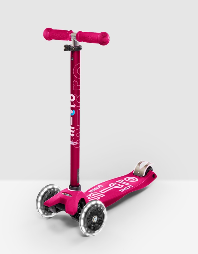 Micro Scooters - Micro Maxi Deluxe LED - 3 Wheel Scooter
