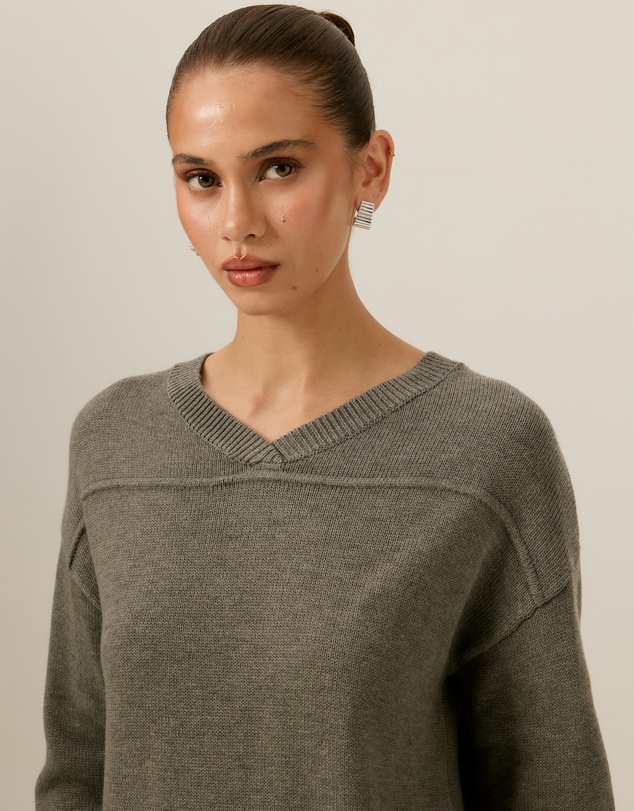 Tussah - Clara V-Neck Jumper