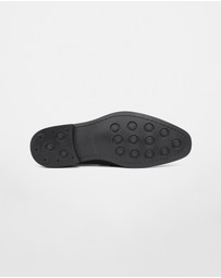 Julius Marlow - Wager - Men's