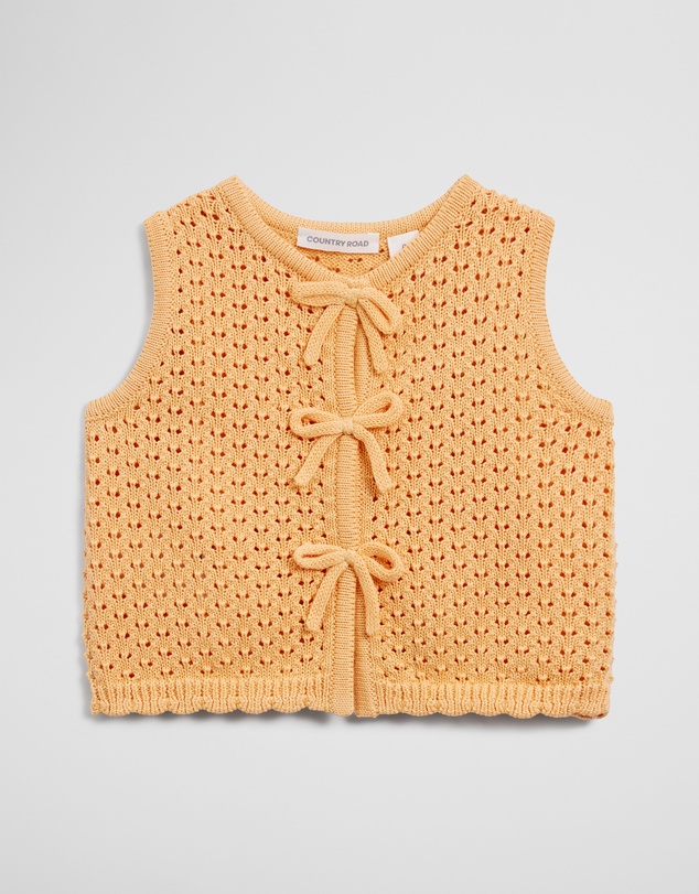Country Road - Sleeveless Scallop Knit Top